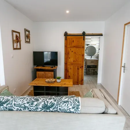 Charmante Maison Proche ميشيرس سور جيغوند