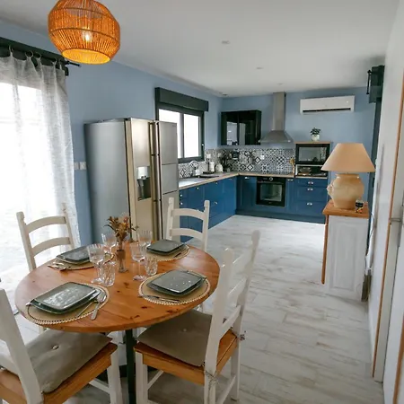 Charmante Maison Proche بيت للعطل