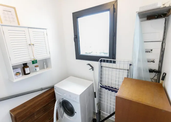 Charmante Maison Proche Semesterbostad